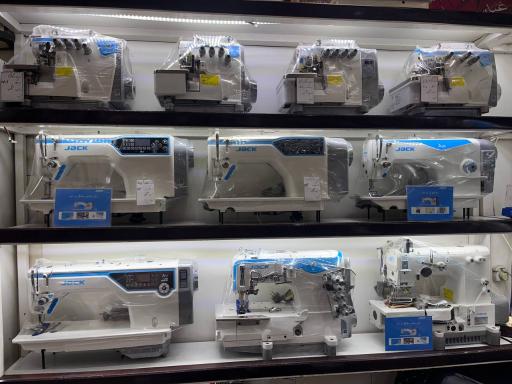 عکس فروشگاه چرخ خیاطی رجائیه