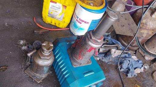 عکس تعمیرگاه هیدرولیک رضا