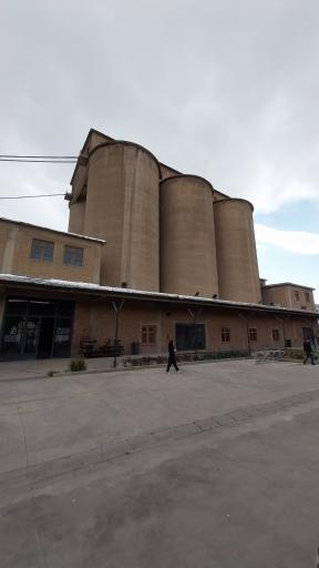 عکس موزه ملی صنعت سیمان کارخانه سیمان ری