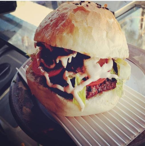 عکس فست فود تاملی 