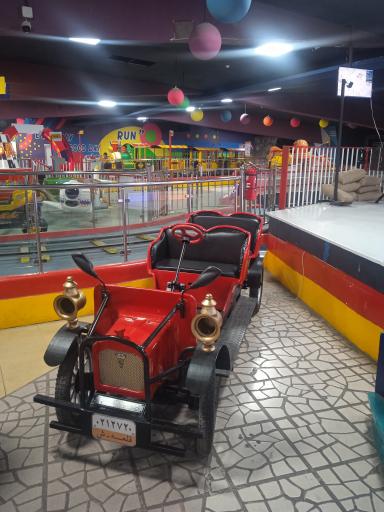 عکس قلعه شادی