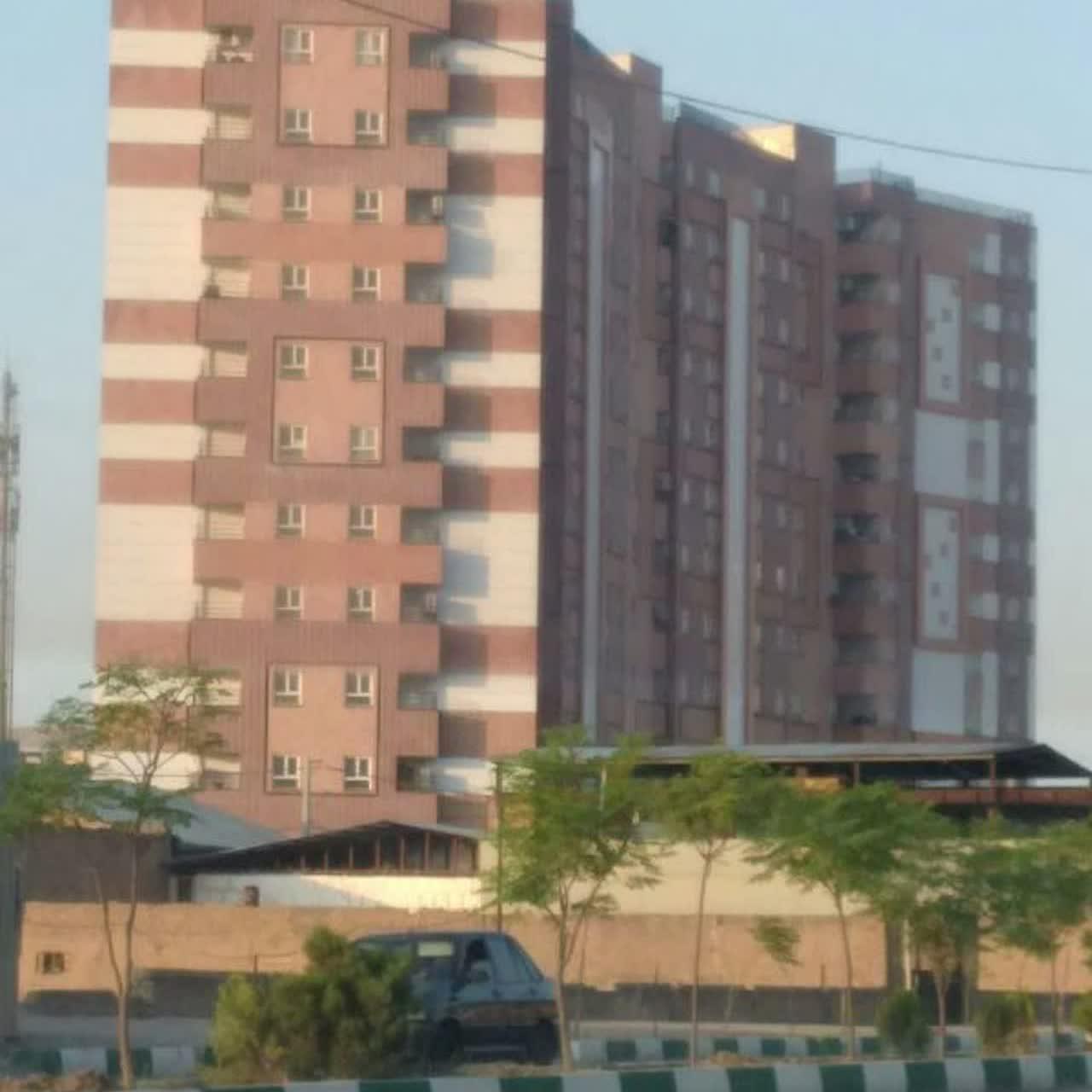 عکس مجتمع مسکونی دانش