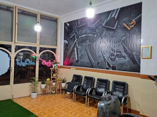 عکس آرایشگاه مردانه کاریزما