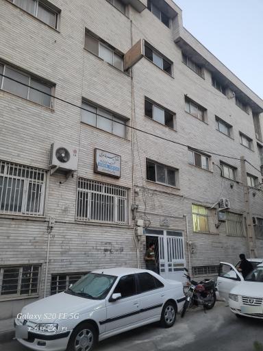 عکس ساختمان پزشکان آرش