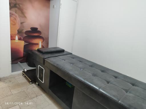 عکس آرایشگاه مردانه و ماساژ دیزا