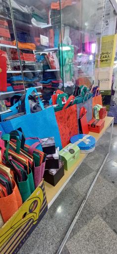 عکس عرضه جاکادویی و انواع نایلکس هدیه