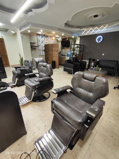 عکس آرایشگاه مردانه و ماساژ دیزا