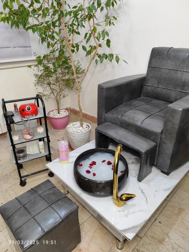 آرایشگاه مردانه و ماساژ دیزا