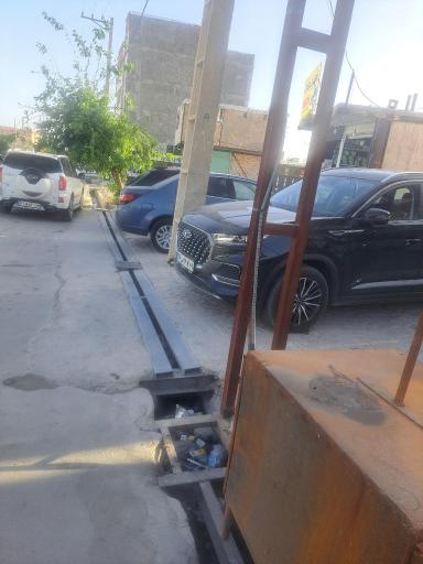 عکس نمایشگاه اتومبیل فرهادی