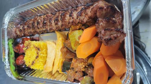 عکس تهیه غذای شهر 