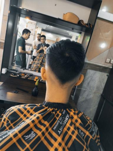 عکس آموزشگاه آرایشگری مردانه پوریا