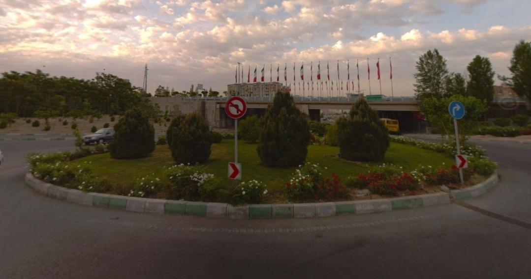 عکس میدان نیما یوشیج