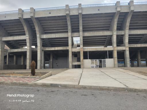 عکس استادیوم 5 هزار نفری شهید روحیان