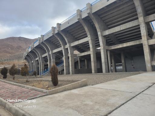 عکس استادیوم 5 هزار نفری شهید روحیان