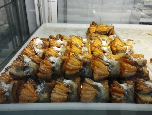 عکس شیرینی سرای یکتا