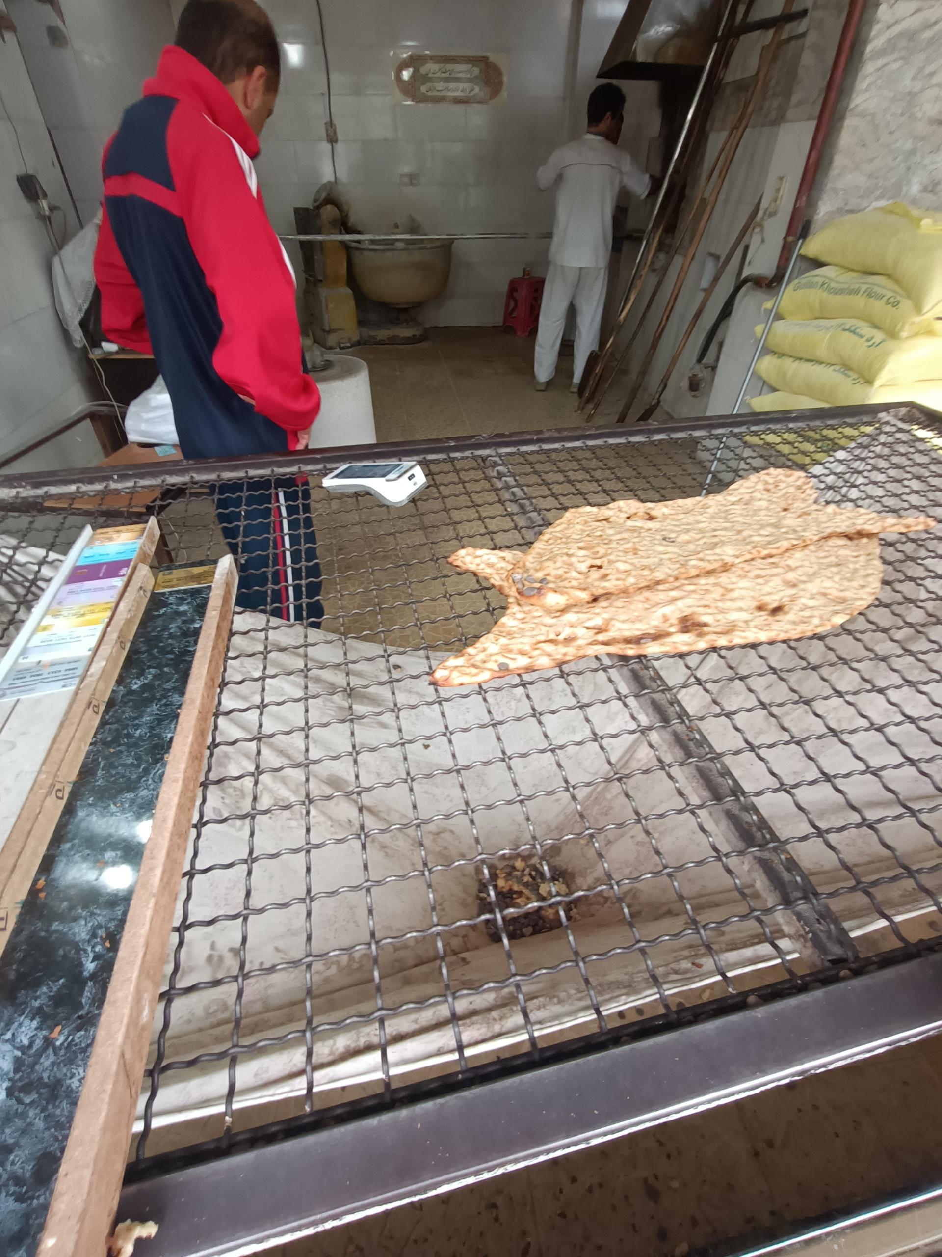 عکس نانوایی سنگکی