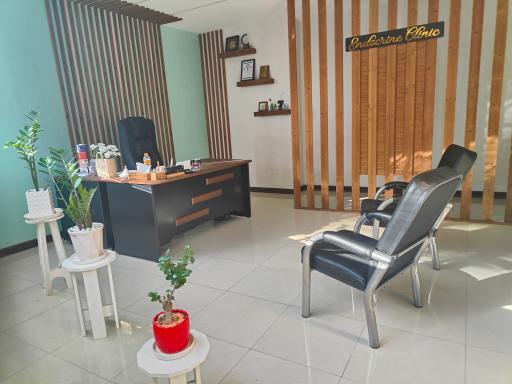 عکس دکتر ثریا دوست محمدیان