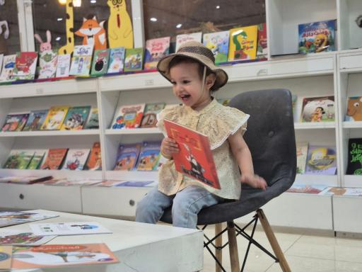 عکس دنیای کتاب