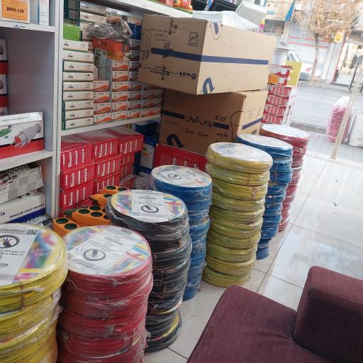 عکس الکتریکی پارس