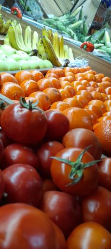 عکس میوه و سبزی مریوان فروت