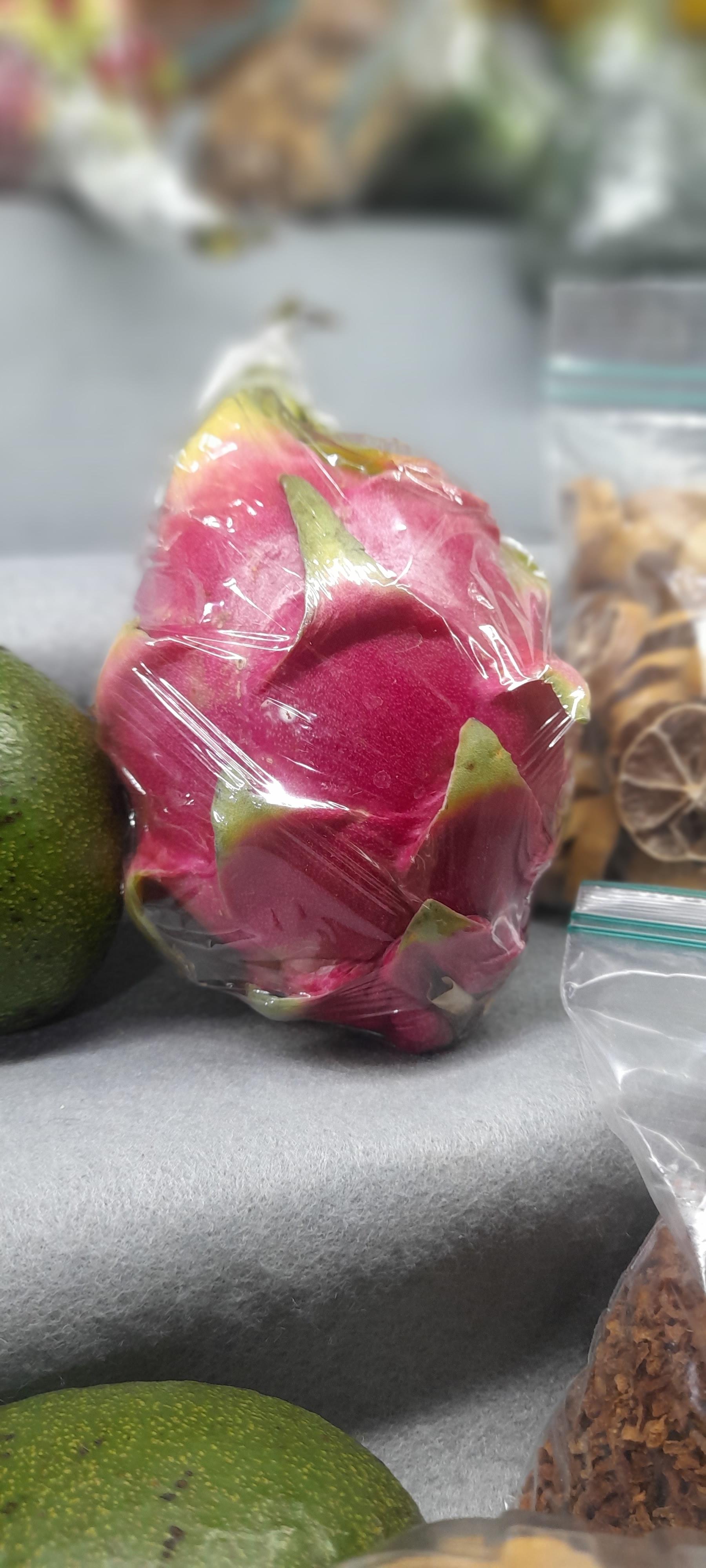 عکس میوه و سبزی مریوان فروت