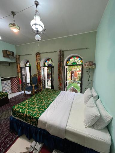 عکس هتل سنتی ترنجستان