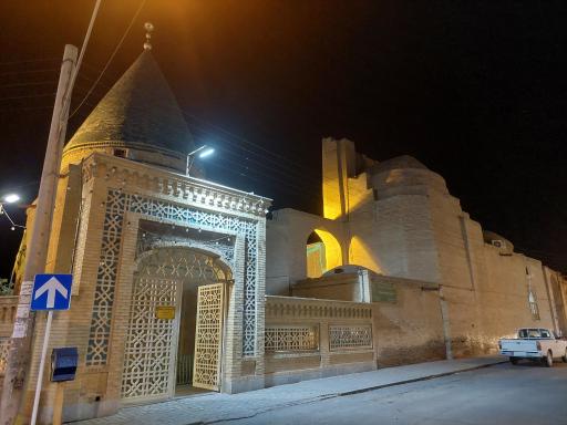 عکس منار جنبان سلجوقی  امامزاده محمد   بسطام 