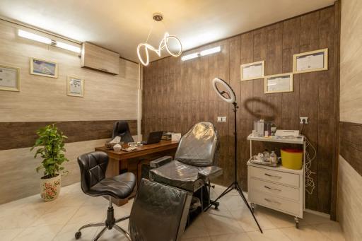 عکس کلینیک زیبایی دکتر عطیه سادات امامی