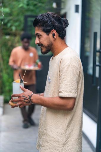 عکس کافه استودیو لبخند