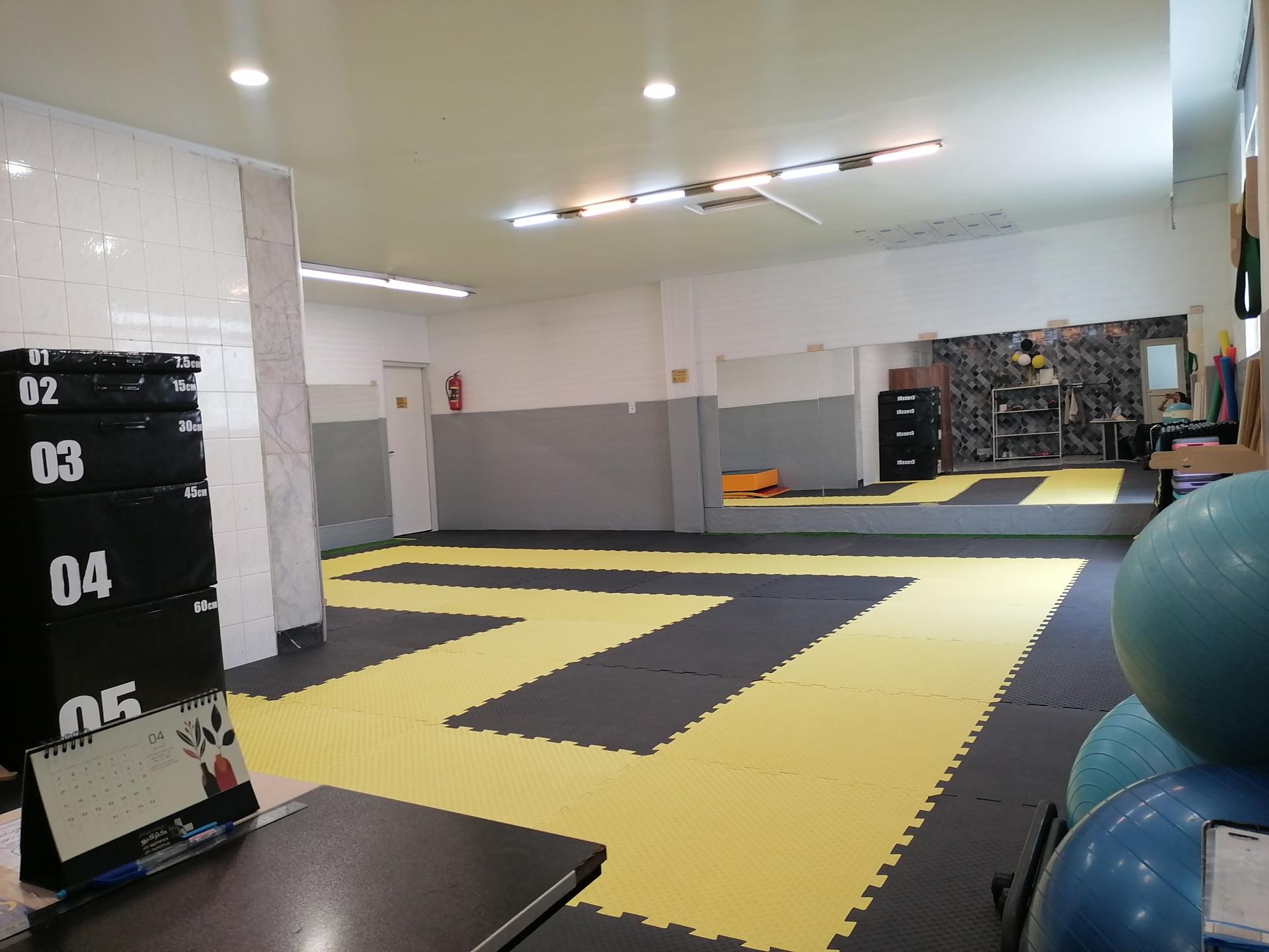 عکس باشگاه ورزشی روشا