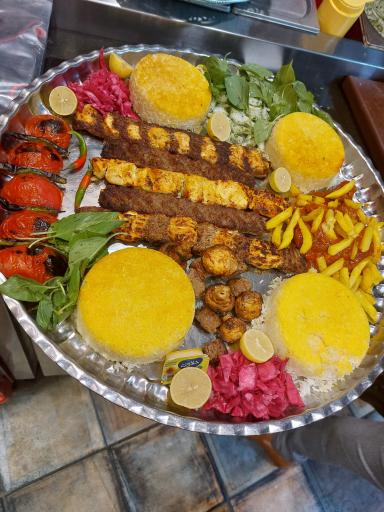 عکس رستوران سنتی خوشه