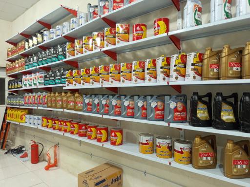 عکس تعویض روغن روشنگر 