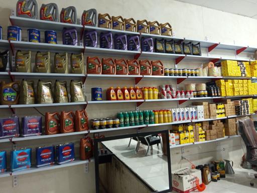 عکس تعویض روغن روشنگر 
