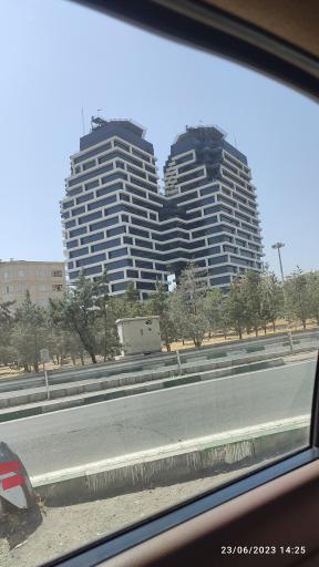 عکس برجهای دوقلو میکا