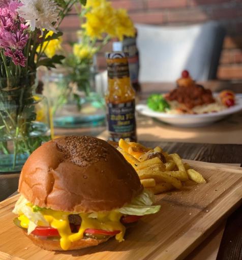 عکس رستوران ایتالیایی لیو