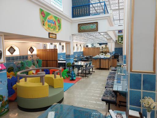 عکس عمارت سلمان فارسی