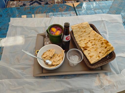 عکس عمارت سلمان فارسی