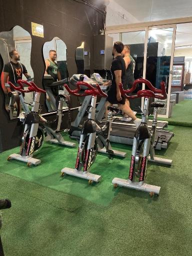 باشگاه بدنسازی خانه ورزش 