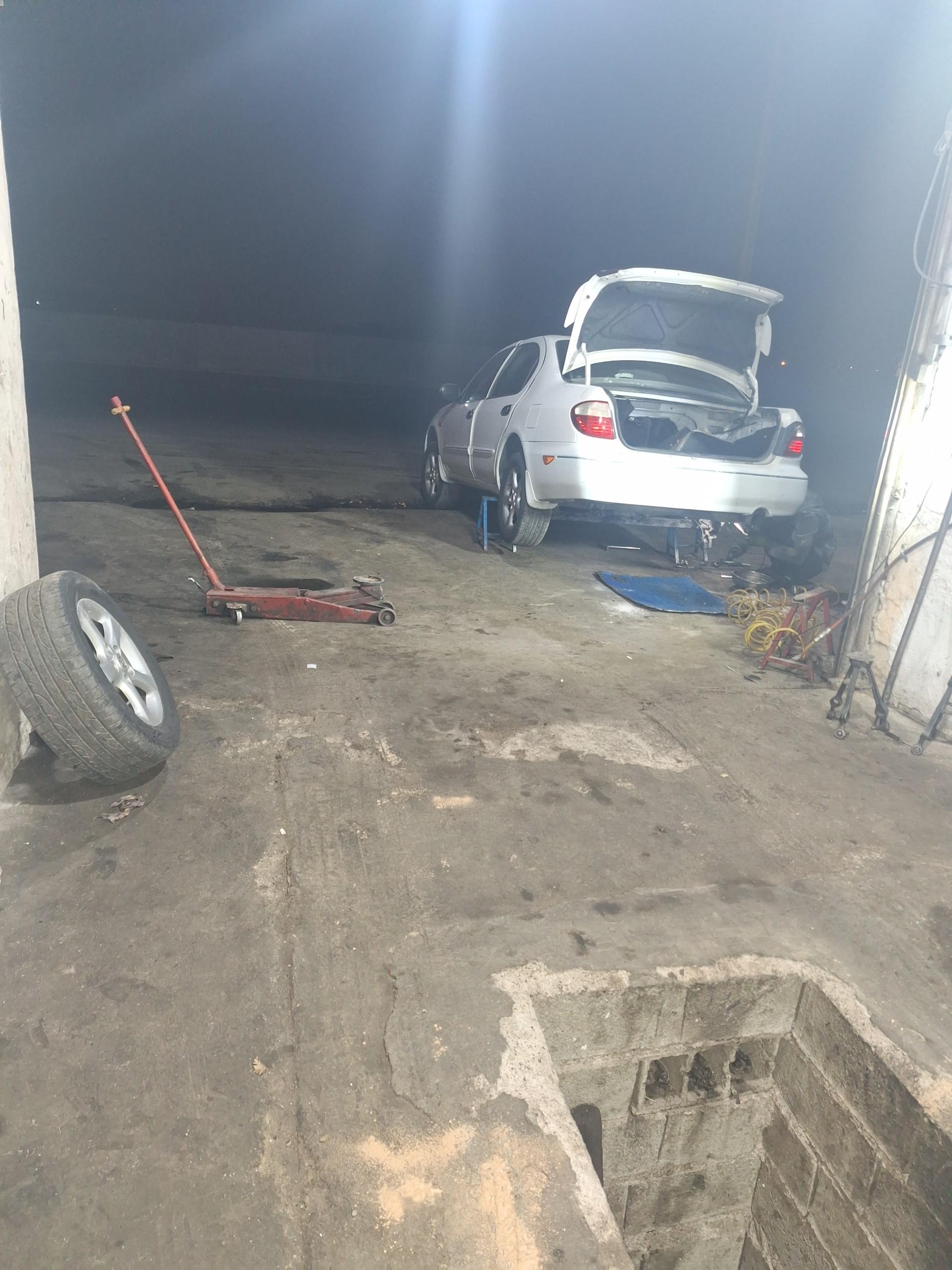 عکس مکانیکی حسن پور