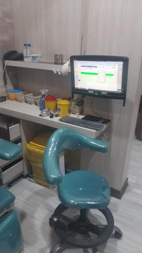 عکس آزمایشگاه آریا