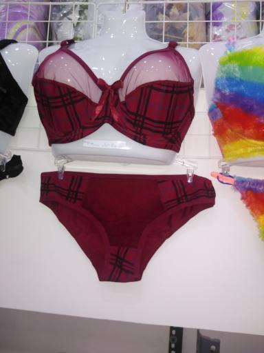 عکس لباس زیر آرتمیس 