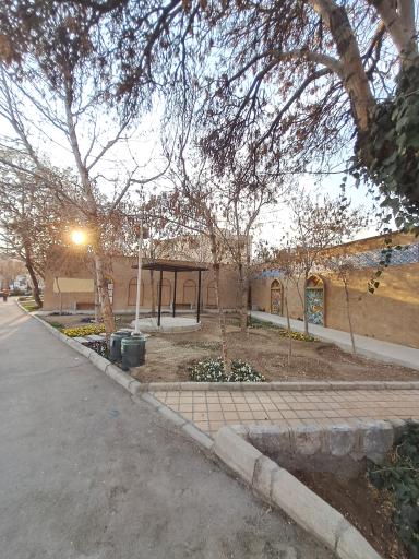 عکس فضای سبز خیابان طیب