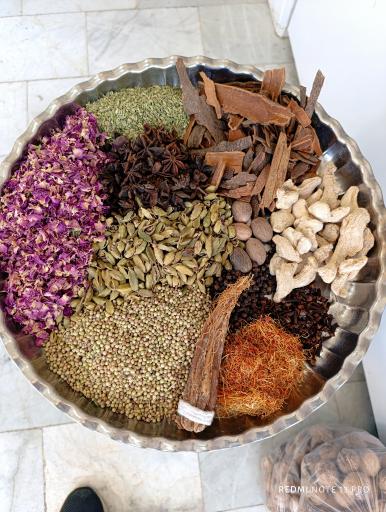 عکس عطاری و ادویه جات گندم