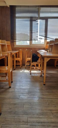 عکس کتابخانه مصطفی رحماندوست