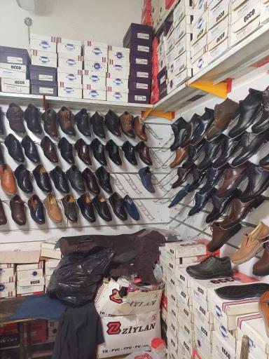 عکس کفش چرم دست دوز جوان مرد