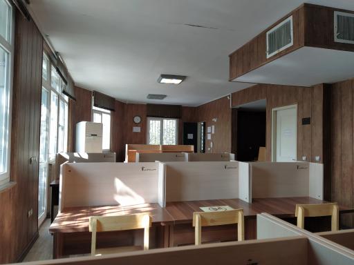 عکس کتابخانه مصطفی رحماندوست