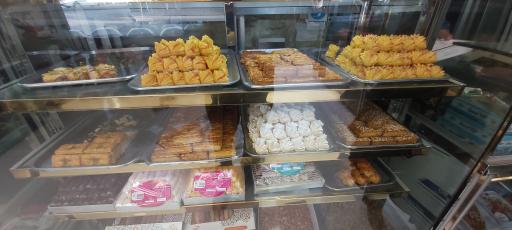 عکس قنادی درخشان