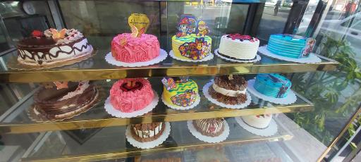 عکس قنادی درخشان