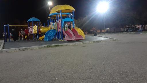 عکس زمین بازی کودکان