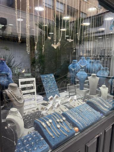 عکس تعمیر طلا و جواهر سروش